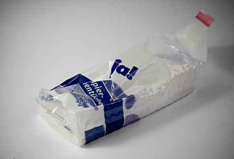 Foto: benutze Papiertaschentuchverpackung
